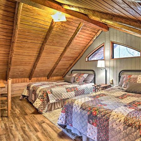Broken Bow Log Cabin With Fire Pit, Pond, And Deck! Exterior foto