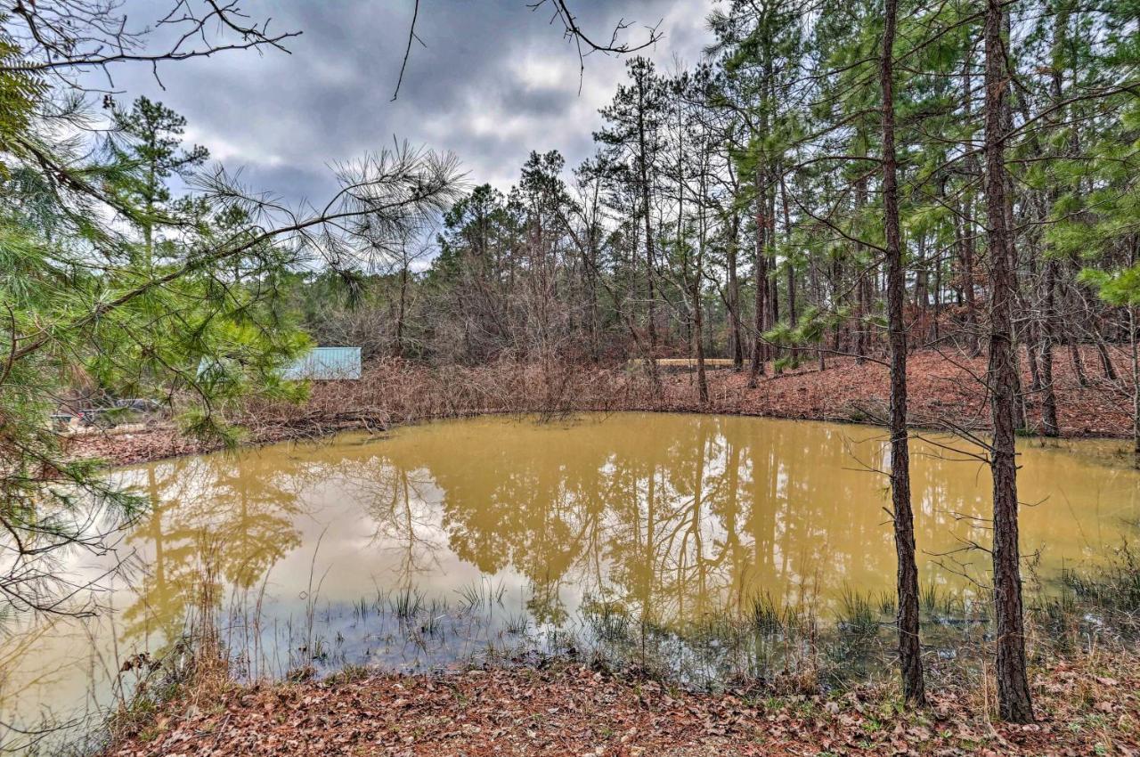 Broken Bow Log Cabin With Fire Pit, Pond, And Deck! Exterior foto
