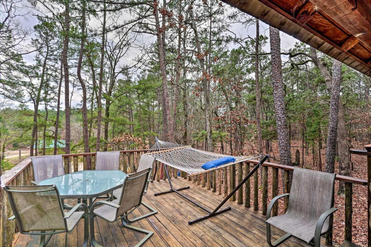 Broken Bow Log Cabin With Fire Pit, Pond, And Deck! Exterior foto
